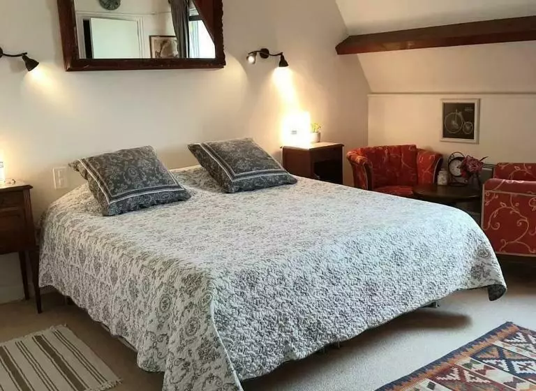تختخواب و صبحانه Chambres D Hôtes Les Pins