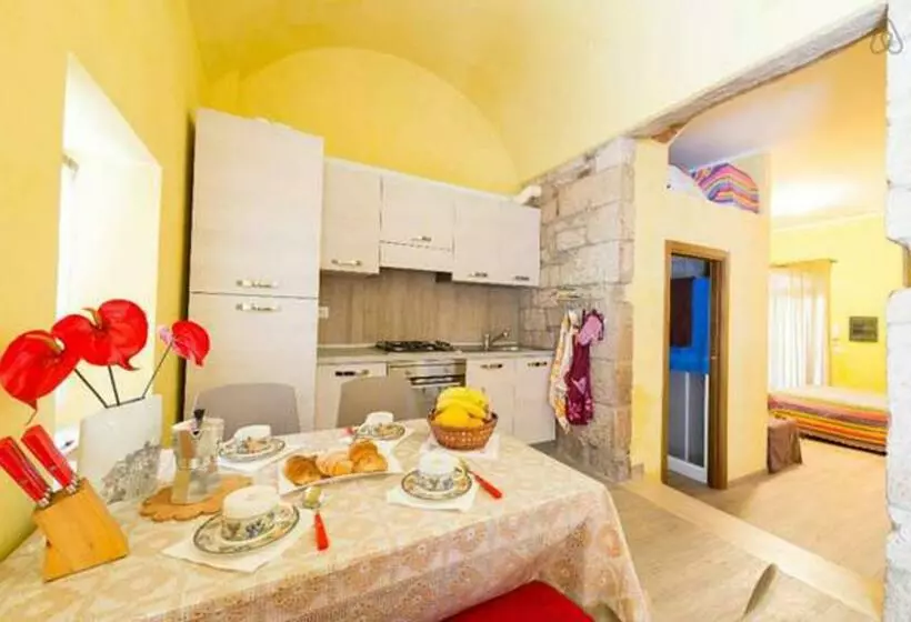 تختخواب و صبحانه Maisonrua