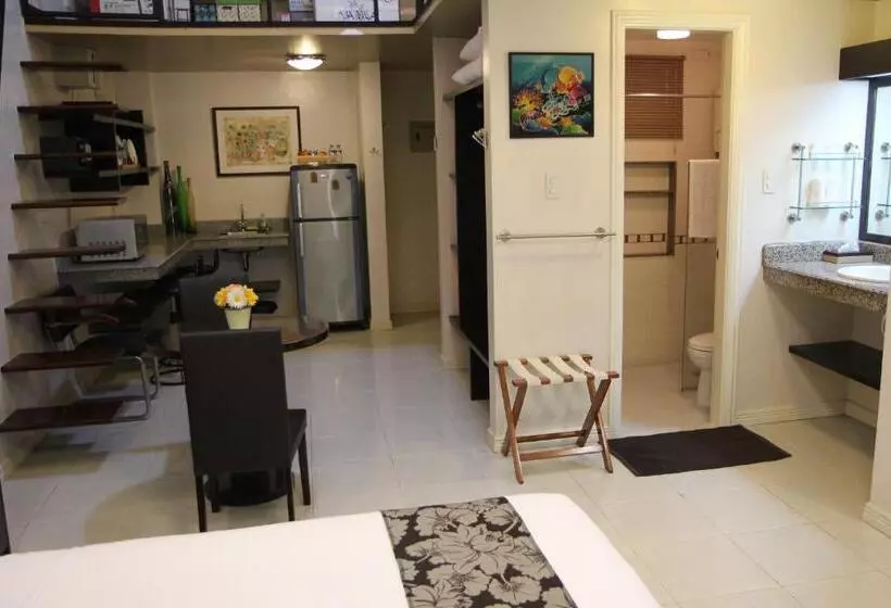 تختخواب و صبحانه New Manila Suites