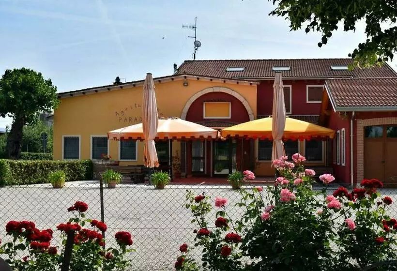 ホテル Agriturismo Paradiso