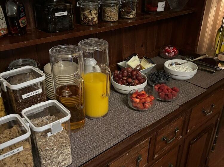 膳宿费 Brooklands Guest House