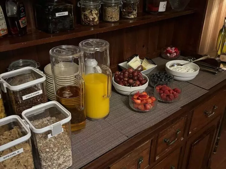 Majatalo Brooklands Guest House