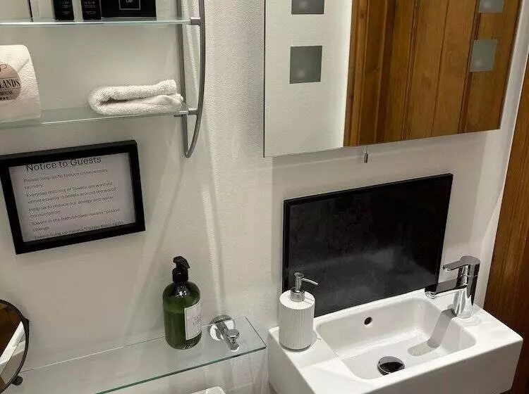 Majatalo Brooklands Guest House