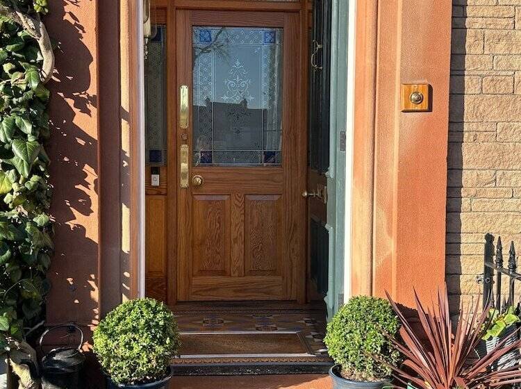 膳宿费 Brooklands Guest House