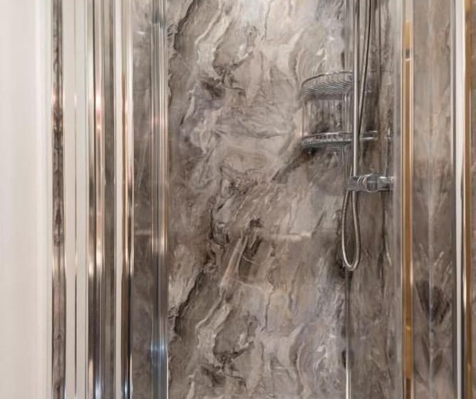 膳宿费 Brooklands Guest House