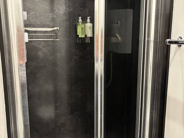 膳宿费 Brooklands Guest House