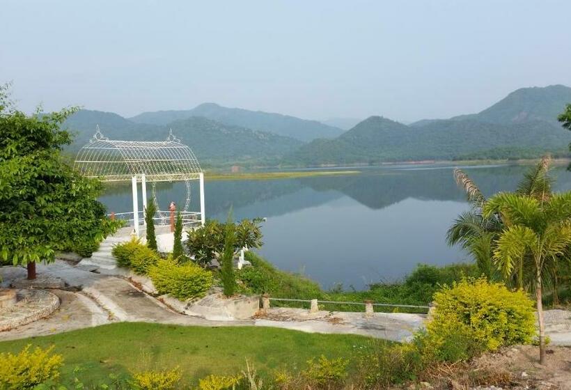 Pension Phloenlom Chomdao