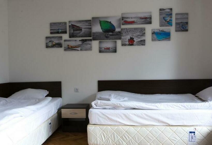 ユースホステル Guest Rooms Old Captain