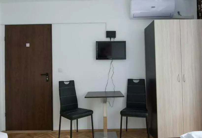 هاستل Guest Rooms Old Captain