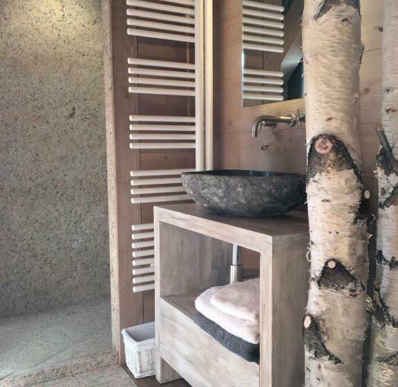 مبيت وإفطار Chalet Mine De Rien