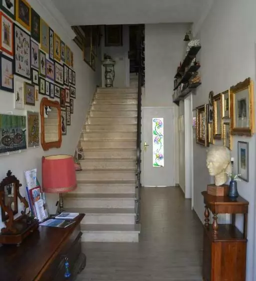 تختخواب و صبحانه Il Giardino Roccioso