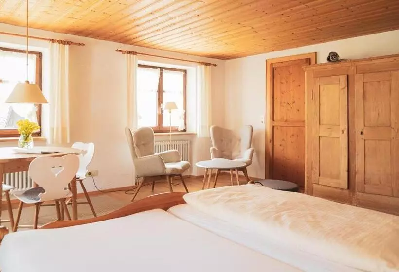 Aamiaismajoitus (B&B) Landhaus Alger