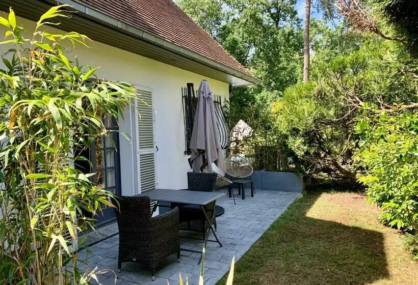 تختخواب و صبحانه Villa D Hôtes Graine De Pin