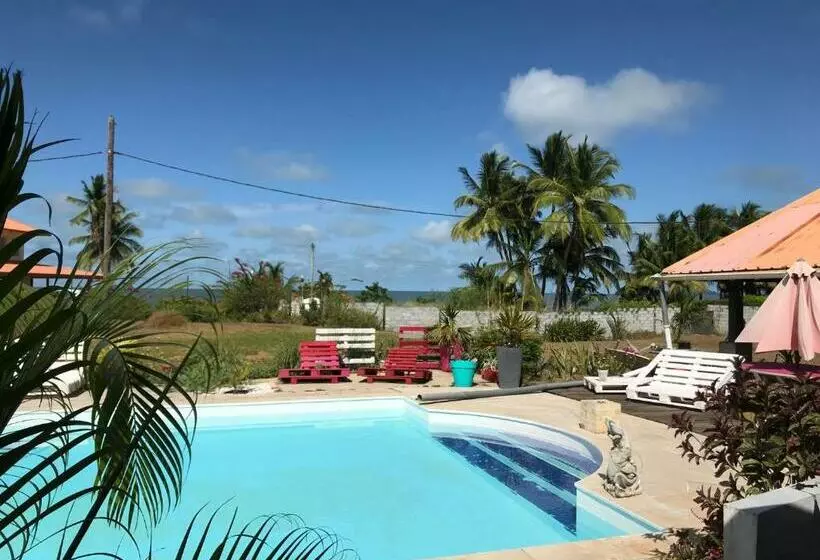 پانسیون Tampok Lodge