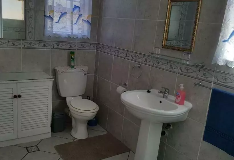 Majatalo Westcoast Central Budget Accommodation