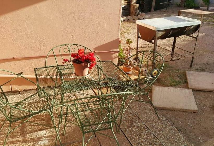 بنسيون Westcoast Central Budget Accommodation