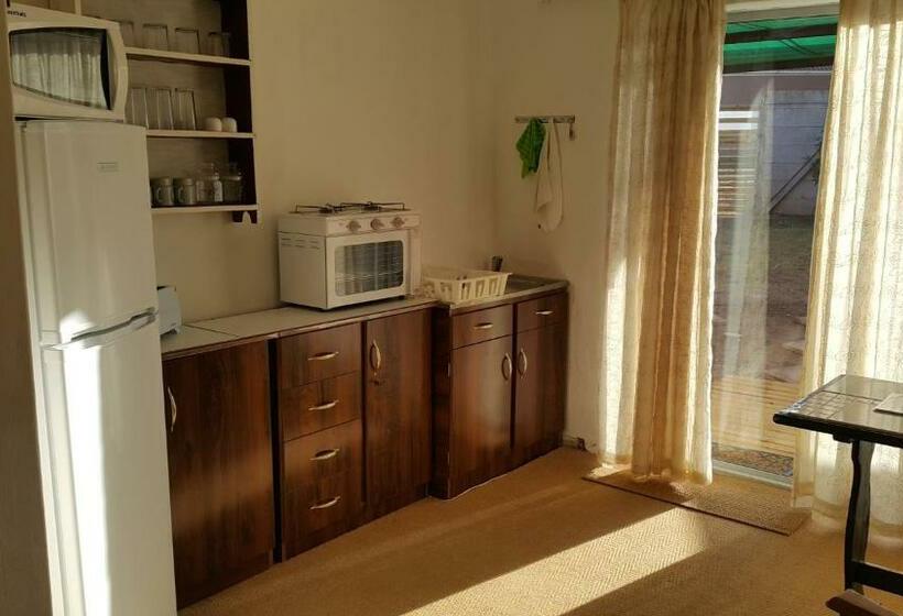 بنسيون Westcoast Central Budget Accommodation