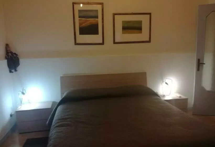 ベッドアンドブレックファースト Casa Tellina Lungomare Scogliera