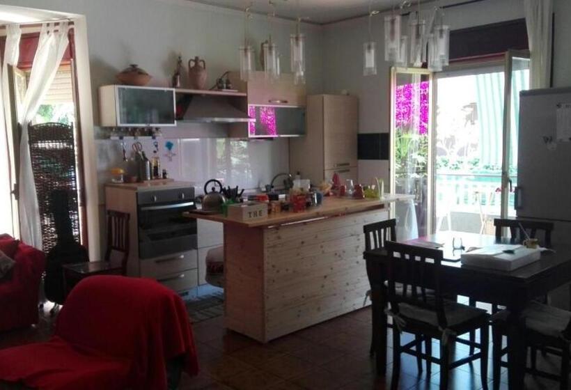 Bed and Breakfast Casa Tellina Lungomare Scogliera