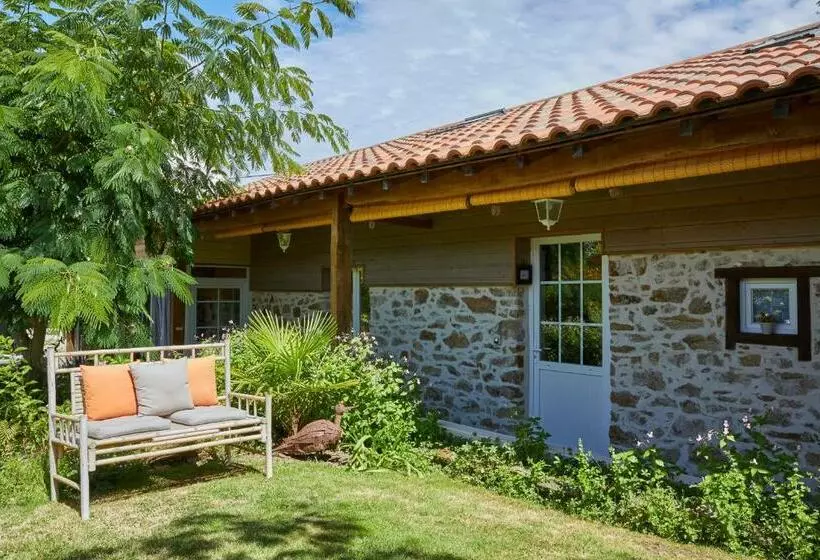 Aamiaismajoitus (B&B) Chambres D Hôtes De La Roche