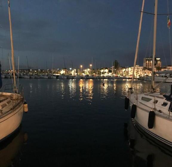 تختخواب و صبحانه Palazzo Bolasco