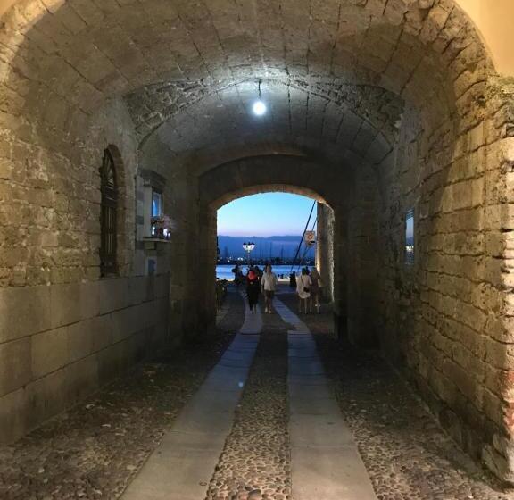 تختخواب و صبحانه Palazzo Bolasco