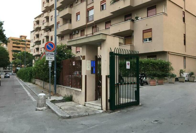 住宿加早餐  Room61