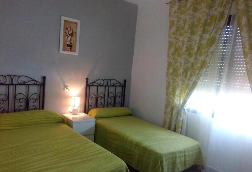 پانسیون Hostal ávila