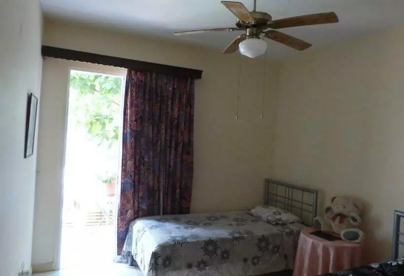 پانسیون Kalampakas Guesthouse