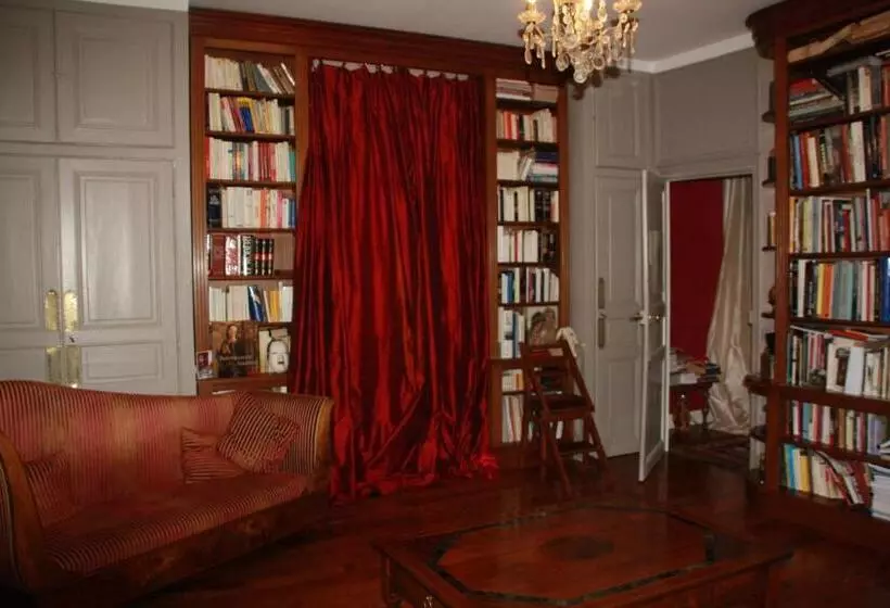 Majatalo La Maison Bleue