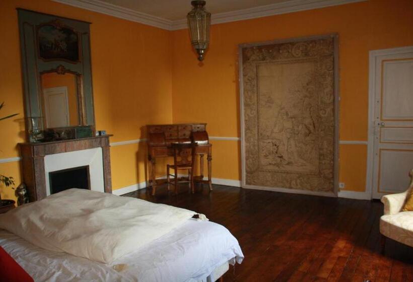 پانسیون La Maison Bleue