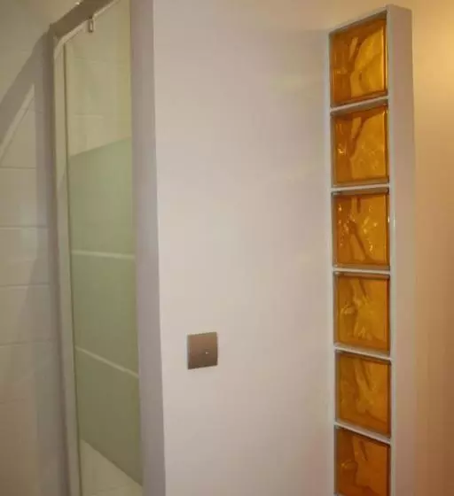 Majatalo La Maison Bleue