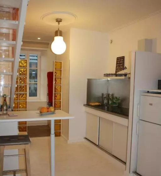 Majatalo La Maison Bleue