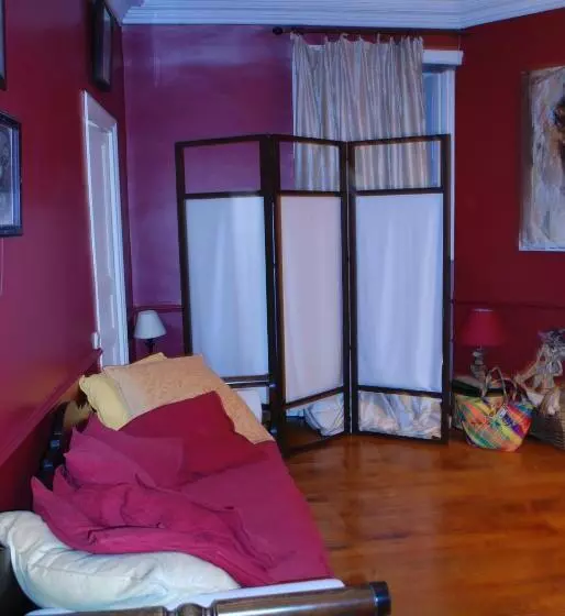 Majatalo La Maison Bleue