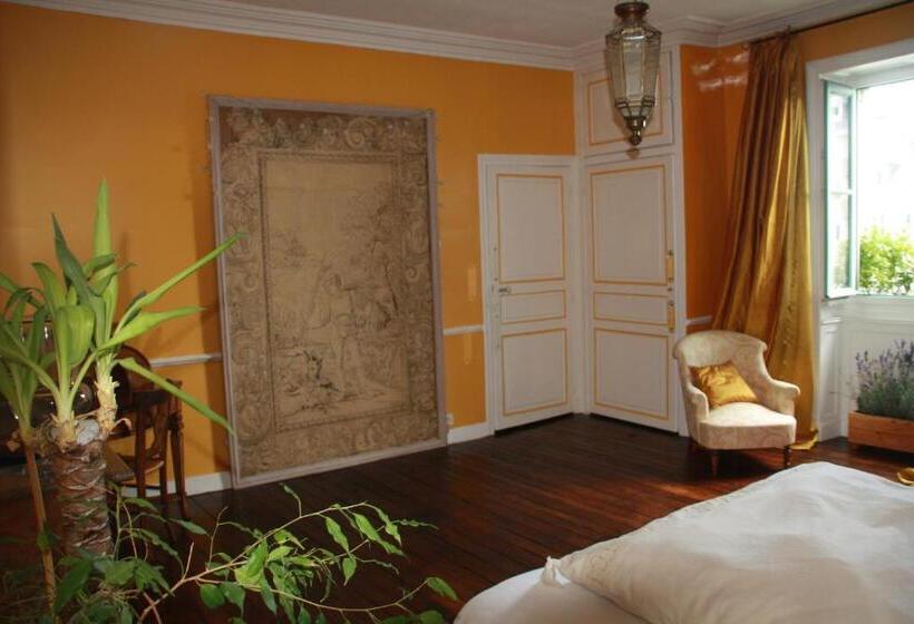 پانسیون La Maison Bleue