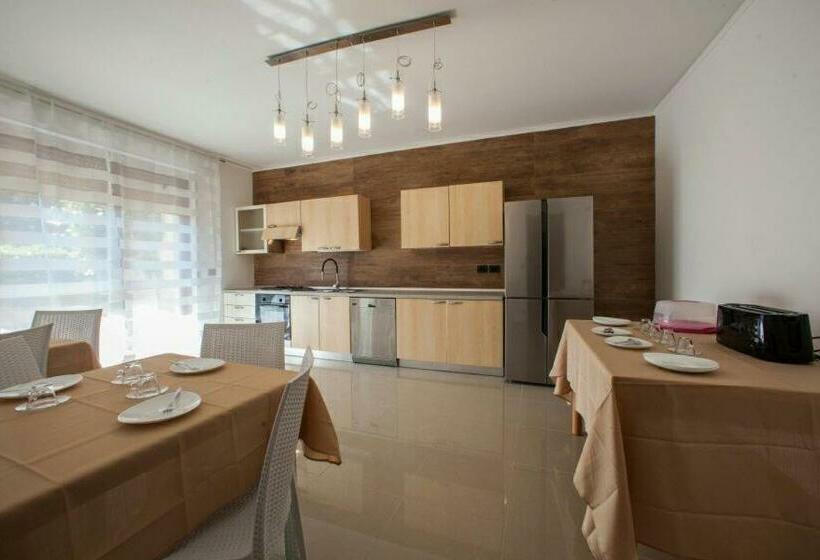 B&b Holidays Artisti