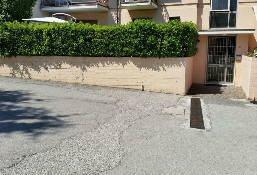 B&b Holidays Artisti