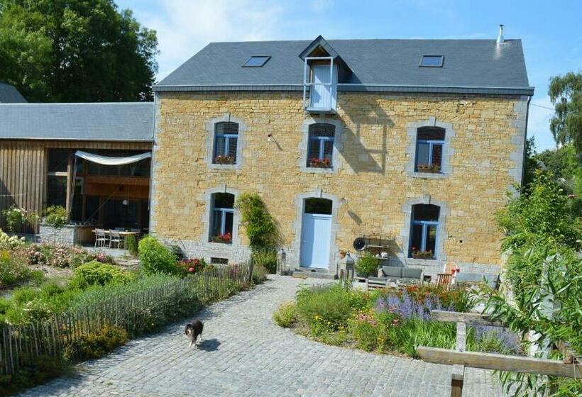 Aamiaismajoitus (B&B) Aux 4 Saules De 4 Wilgen