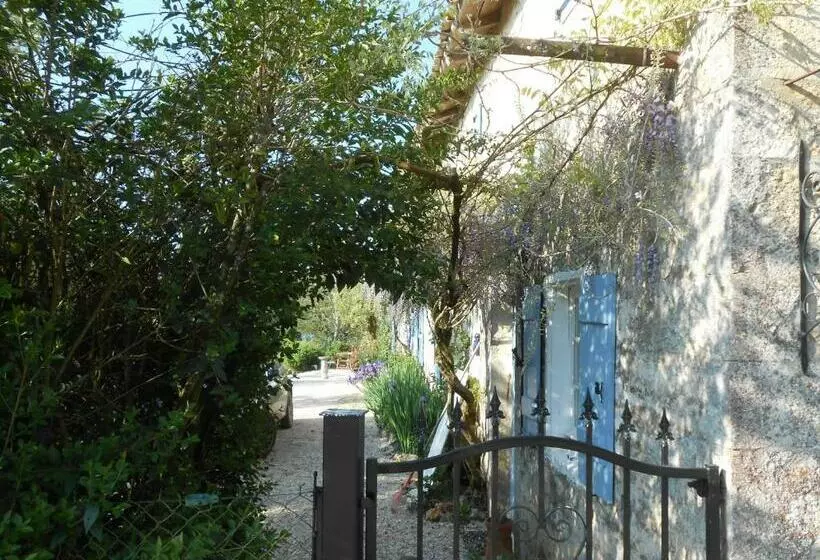 Aamiaismajoitus (B&B) Chat Noir Gite Et Chambre D Hotes