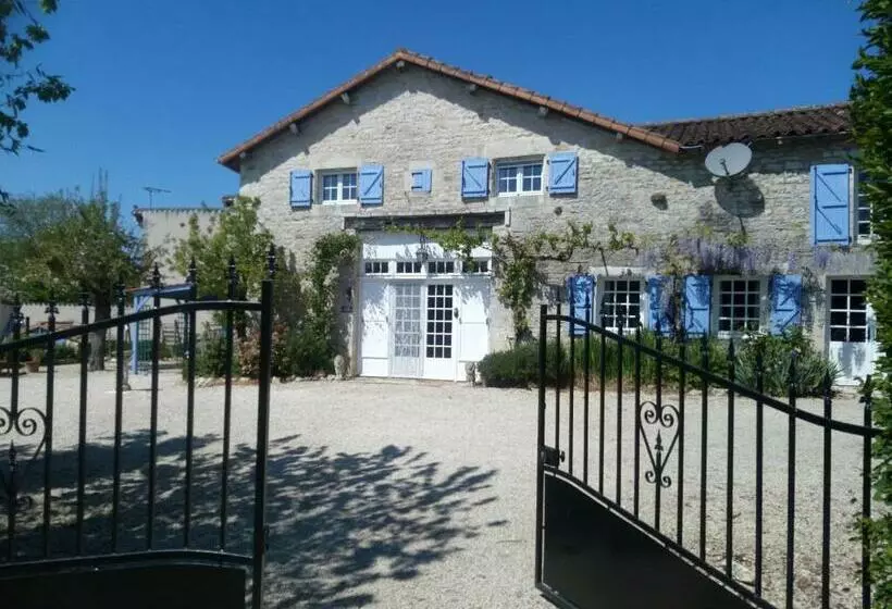 Aamiaismajoitus (B&B) Chat Noir Gite Et Chambre D Hotes