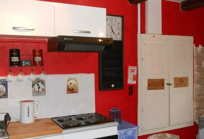 Aamiaismajoitus (B&B) Chat Noir Gite Et Chambre D Hotes