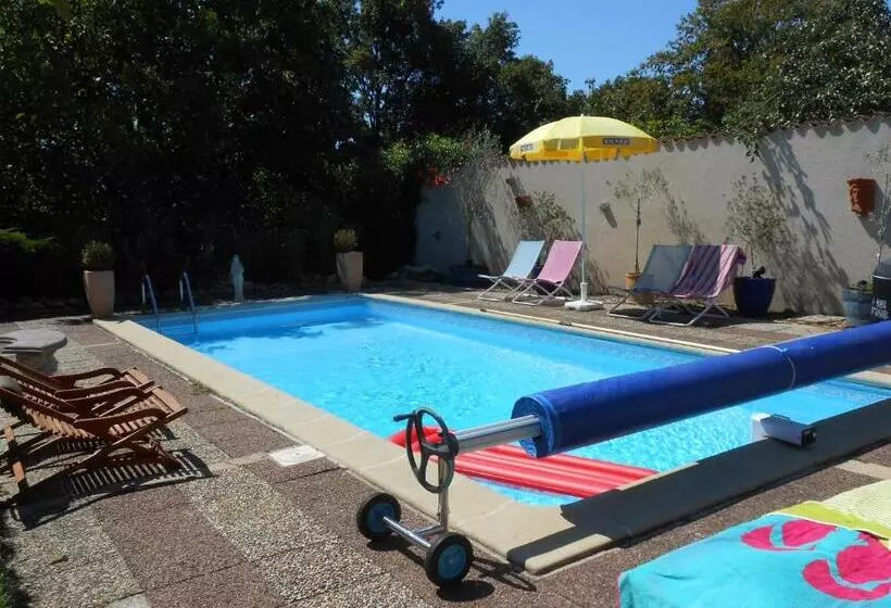 Aamiaismajoitus (B&B) Chat Noir Gite Et Chambre D Hotes