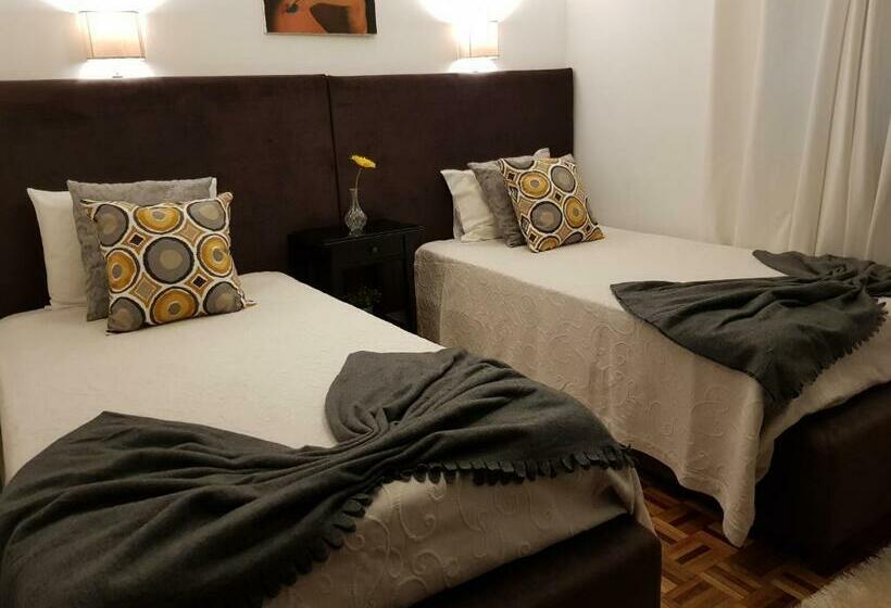 پانسیون Alojamento Ar E Sol