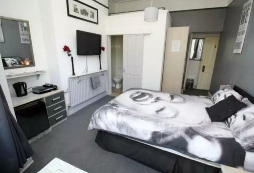 پانسیون Barrie Guest House