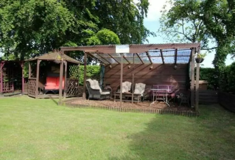 پانسیون Barrie Guest House