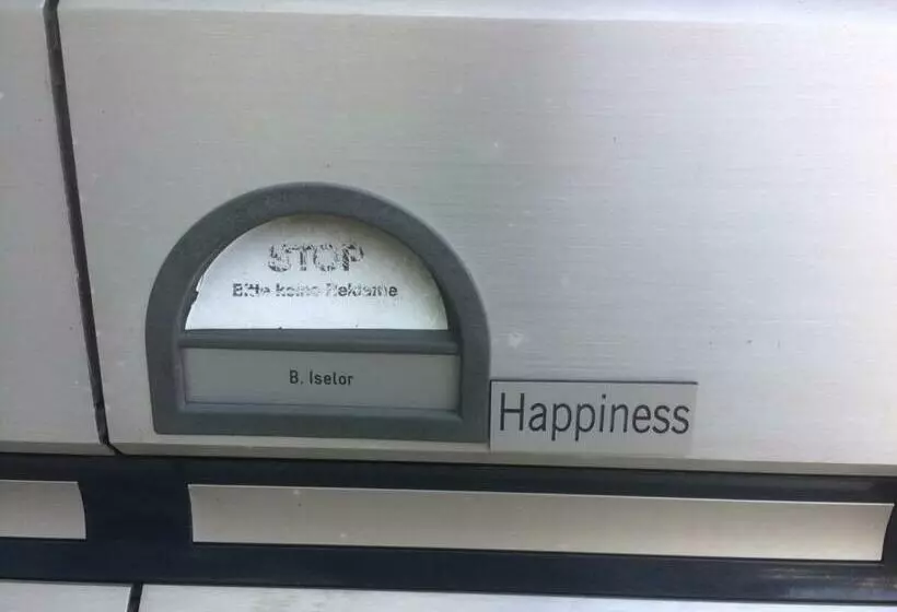 ペンション Happiness