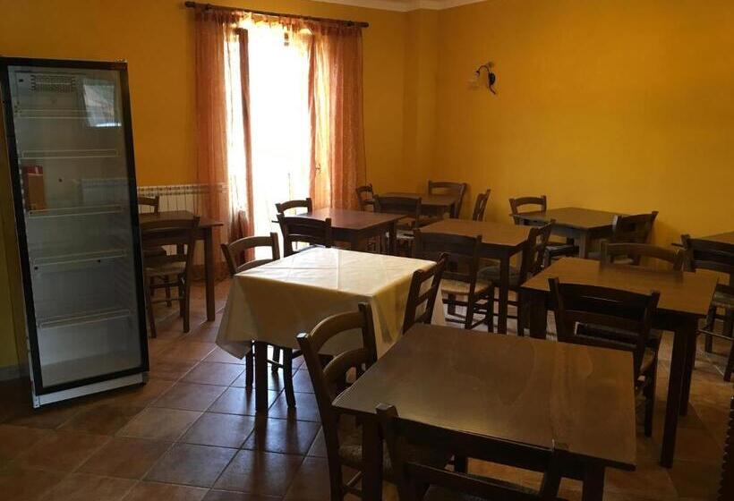 بنسيون Il Bucaneve