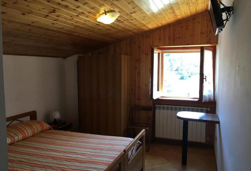 بنسيون Il Bucaneve