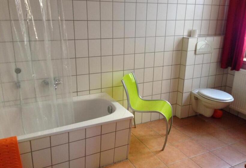 Rathaus Pension 1685