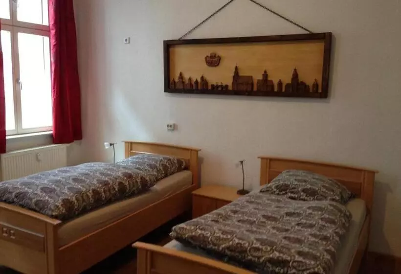 Rathaus Pension 1685